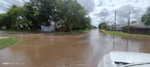 EL MUNICIPIO REALIZA LA LIMPIEZA DE NUEVOS SECTORES DE CUNETAS, ALCANTARILLAS Y DESAGÜES